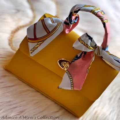 “Pretty Girl” Handbag in Yellow